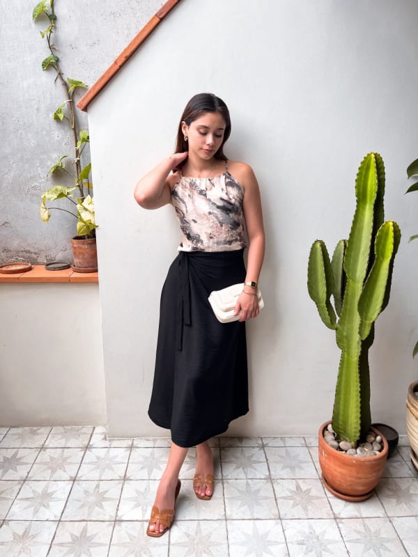 Top tiras cruzadas beige