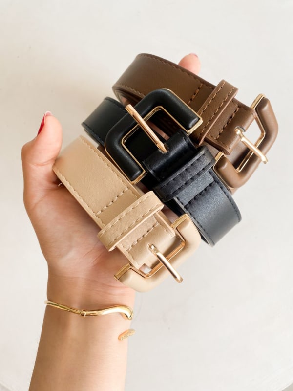 Correa hebilla cuadrada negra