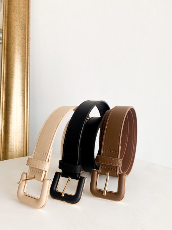 Correa hebilla cuadrada negra