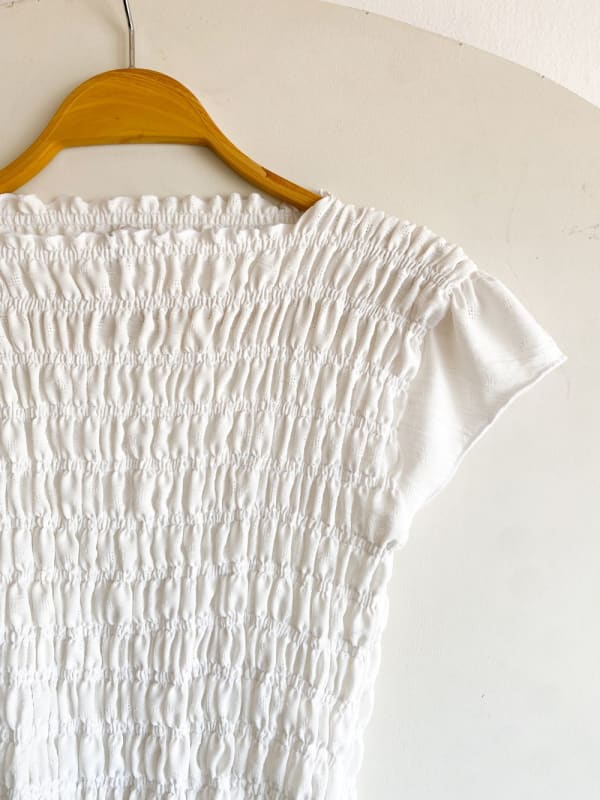 Top elasticado blanco