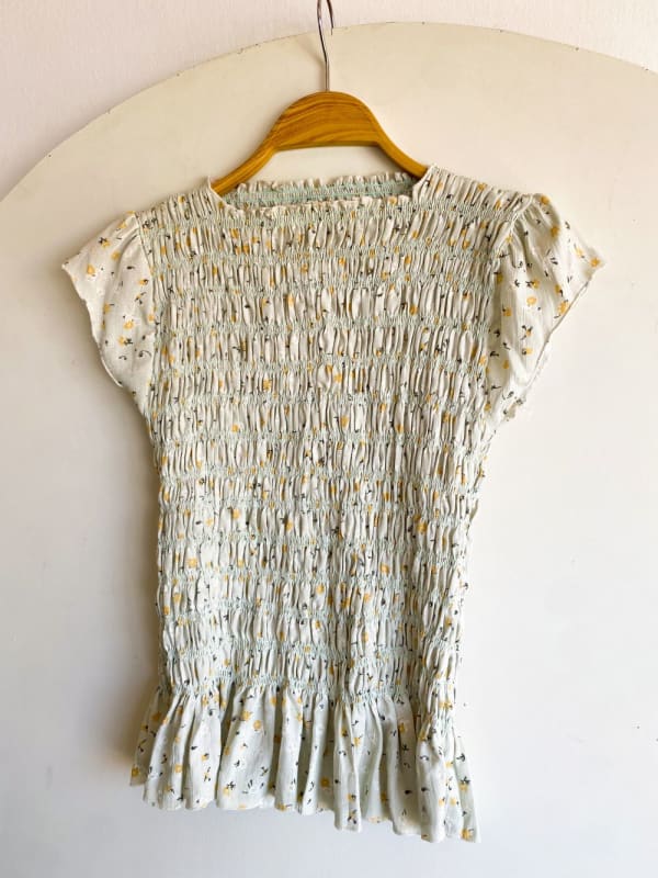 Top elasticado flores verde