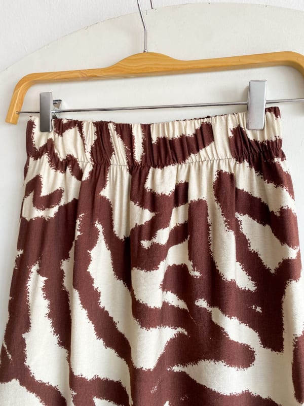 Maxifalda print marrón