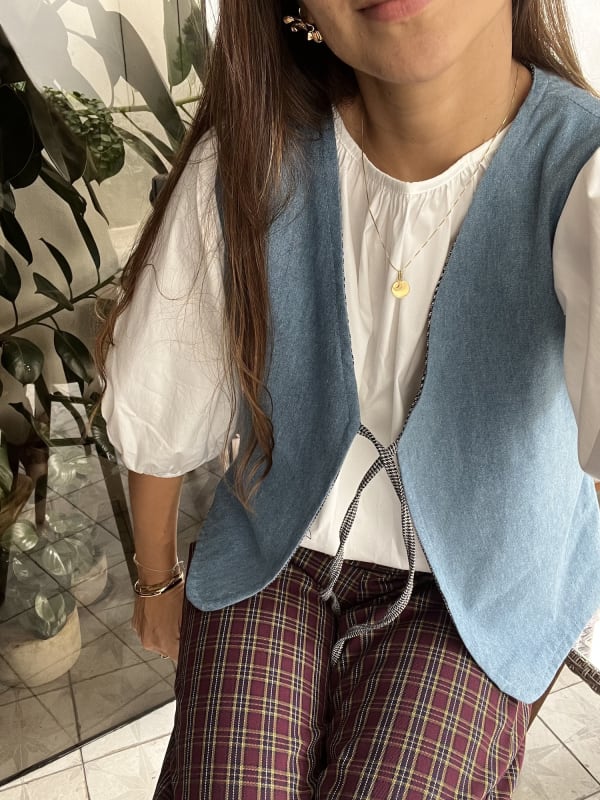 Chaleco Lyon celeste/negro