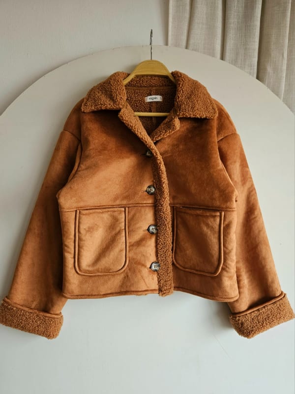 Casaca carnero camel