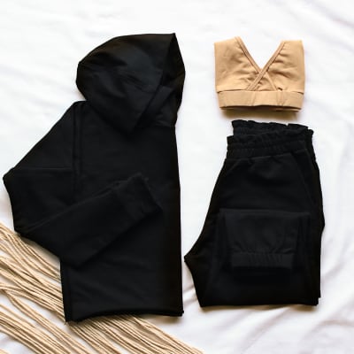 Polera Capucha negro Polera Capucha negro