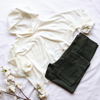 Polera Capucha perla Polera Capucha perla