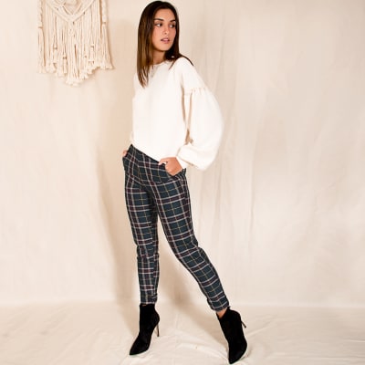 Sweater Roma Crema Sweater Roma Crema