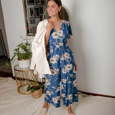 Enterizo pantalon Emma flores azul Enterizo pantalon Emma flores azul