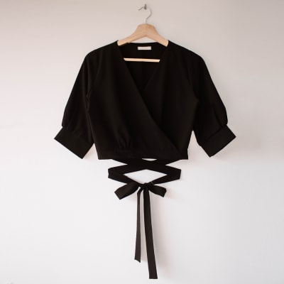 Blusa Kendall negro Blusa Kendall negro