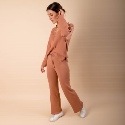 Pantalon tejido Madrid caramelo Pantalon tejido Madrid caramelo
