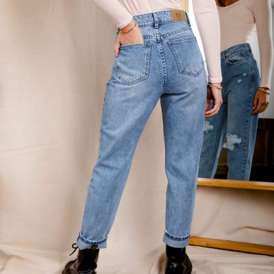 Girlfriend Jeans rasgado celeste Girlfriend Jeans rasgado celeste