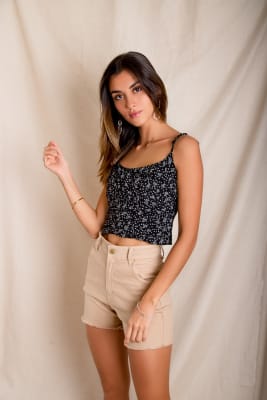 Blusa Leia flores negro Blusa Leia flores negro