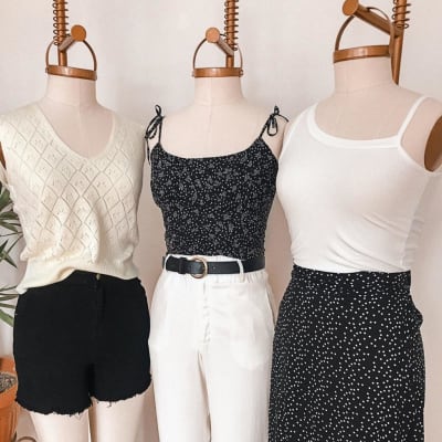 Blusa Leia flores negro Blusa Leia flores negro