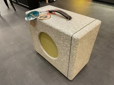 MP CUSTOM CAJA 1X10 MP CUSTOM CAJA 1X10