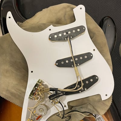 INSTALACION CAPSULAS GUITARRA/BAJO