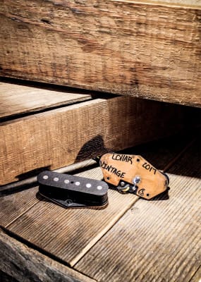 LOLLAR CÁPSULA TELE VINTAGE BRIDGE