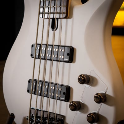 YAMAHA TRBX BASS 505 YAMAHA TRBX BASS 505