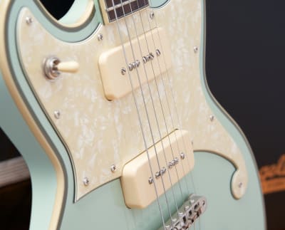 D'ANGELICO DELUXE BRIGHTON LIMITED EDITION D'ANGELICO DELUXE BRIGHTON LIMITED EDITION