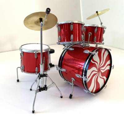 WHITE STRIPES DRUM SET WHITE STRIPES DRUM SET