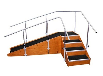 ESCALA ESQUINA 3 PELDAÑO Y RAMPA1