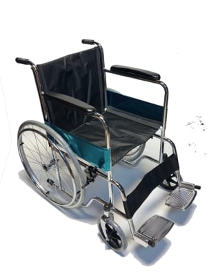 SILLA DE RUEDAS CROMADA DELTA PLUS1