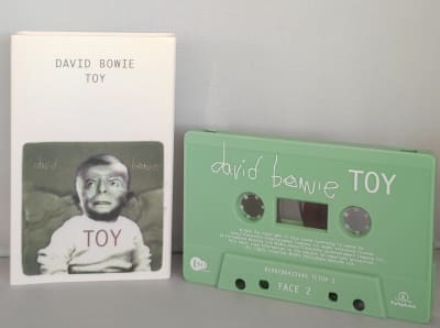 CASSETTE DAVID BOWIE/ TOY 1MC