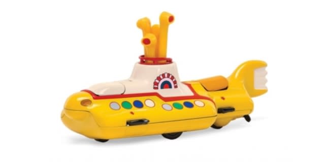 FIGURA THE BEATLES - THE BEATLES YELLOW SUBMARINE FUNDIDO A PRESION3