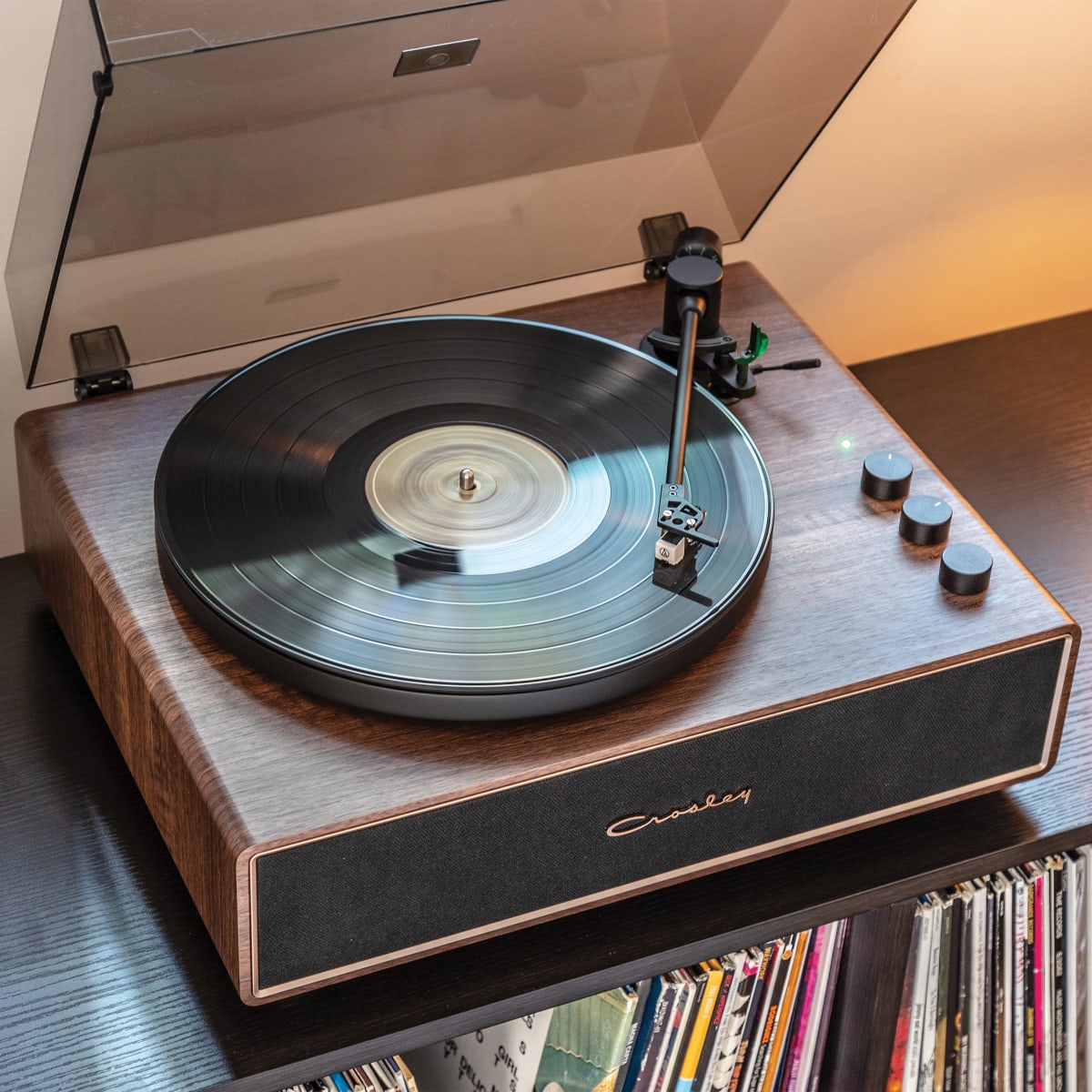 TORNAMESA CROSLEY/ RECORD PLAYER BT STAVE WALNUT3