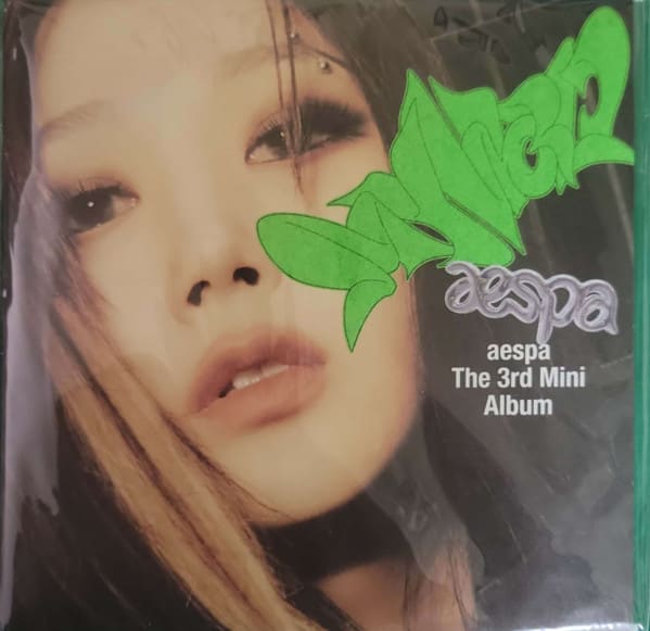 CD AESPA/ MY WORLD - THE 3RD MINI ALBUM GREEN SMCD294 1CD1