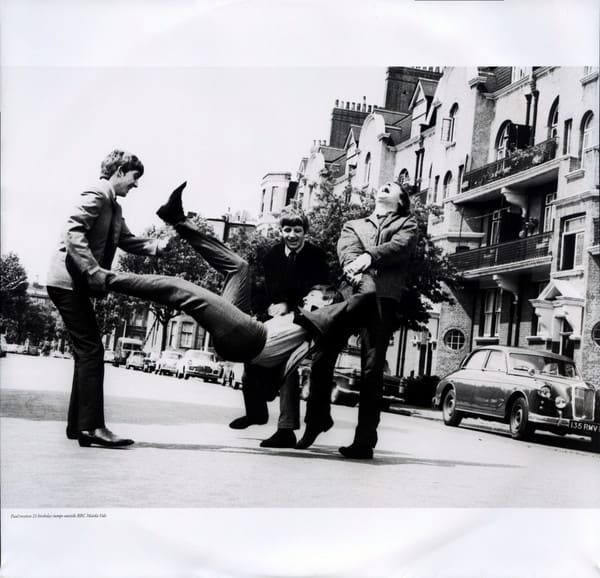 VINILO THE BEATLES/ ON AIR: LIVE AT THE BBC VOL.2 3LP10