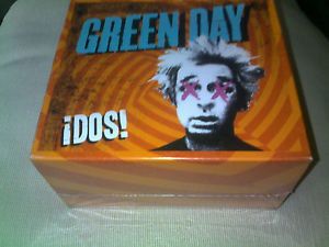CD GREEN DAY/ BUNDLE- T-SHIRT XL 1CD1