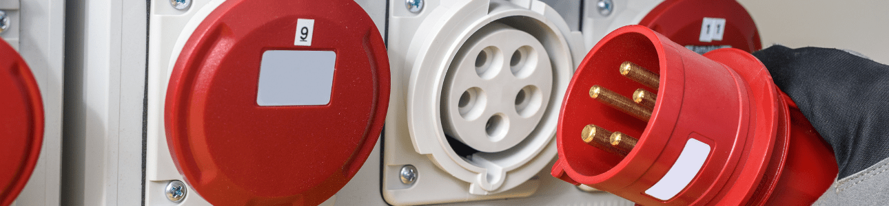 ENCHUFES INDUSTRIALES