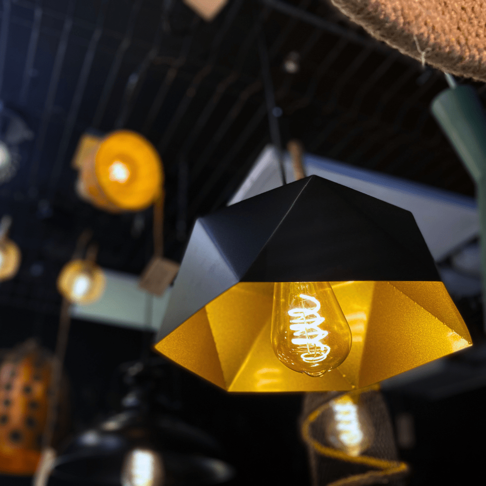 LAMPARA COLGAR ANGULAR NEGRA 1XE272