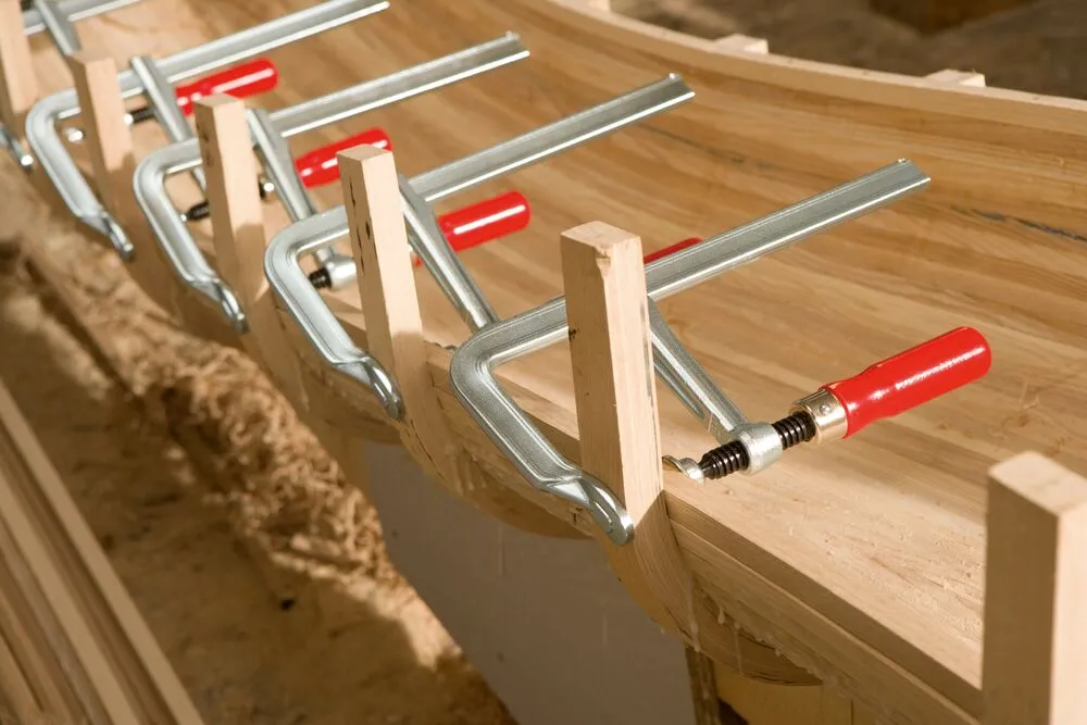 Sargentos de acero macizo