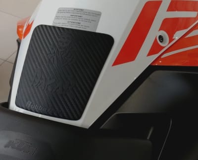 Cubre Estanque Superior Universal UT7 DAKAR SKULL