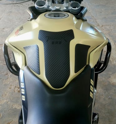 Protector Lateral Rodillas TRIUMPH TIGER 800