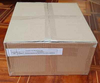 Caja 250 unidades Pechera Desechable Azulina con Ojal 25 micra Caja 250 unidades Pechera Desechable Azulina con Ojal 25 micra