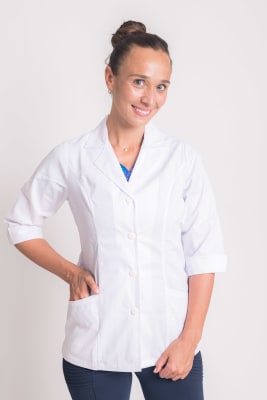 Delantal Médico Clínico Corto Mujer Blanco3