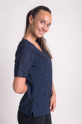 Uniforme Clinico Delantal Mujer Petunia Spandex Coral 2 Azul Marino