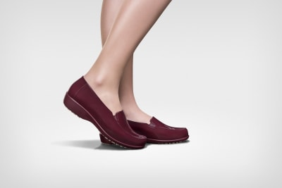 Calzado Zapato Sticky Shoe Social Antideslizante Mujer Guinda