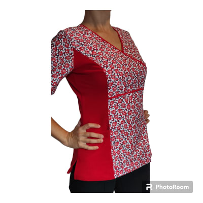 Uniforme Clinico Delantal Petunia Spx Rojo Mariposas Antifluido