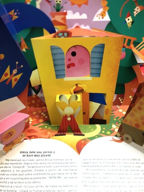 CUENTOS POP UP: ALICIA EN EL PAIS DE LAS MARAVILLAS3