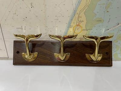 Perchero Colas de Ballena Bronce