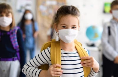 ¿De vuelta al colegio? Recordamos el uso de la mascarilla. Cuidados antes y durante la estadía en el colegio