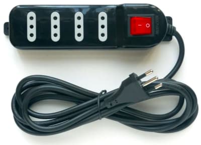 Alargador Macrotel 4 Tomas 3.0m con Interruptor Alargador Macrotel 4 Tomas 3.0m con Interruptor