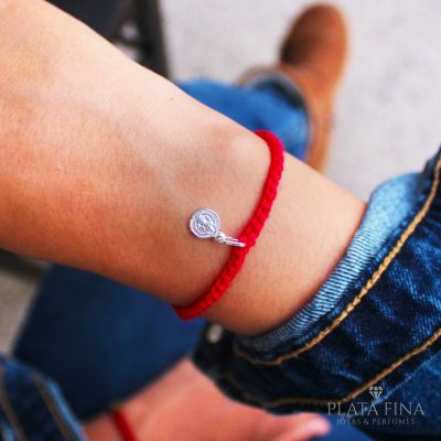 Pulsera Tejida en Hilo1