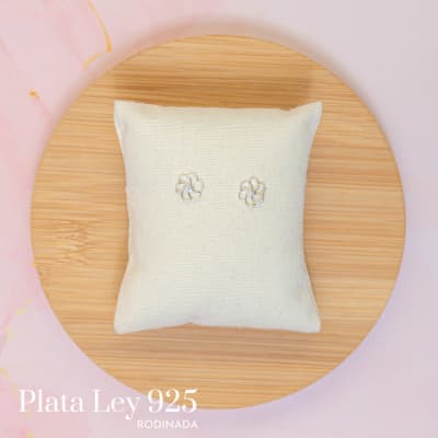 Aros Plata Rodinada Mini Flor con Circonitas1