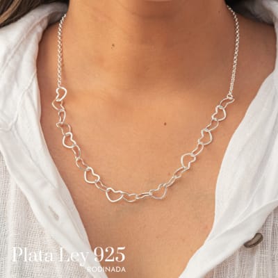 Collar Plata Rodinada Cadeneta de Corazones1