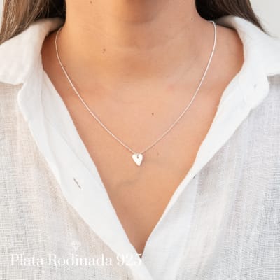Collar Plata Rodinada Mini Corazón Amor