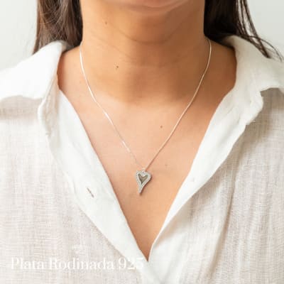 Collar Plata Rodinada Corazón Brillante1